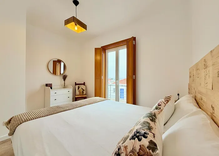 Mood Verso - Townhouse Style *